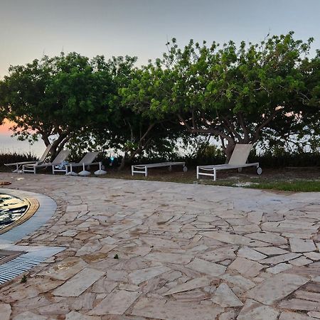 Serena Vacation Home Pomos Esterno foto