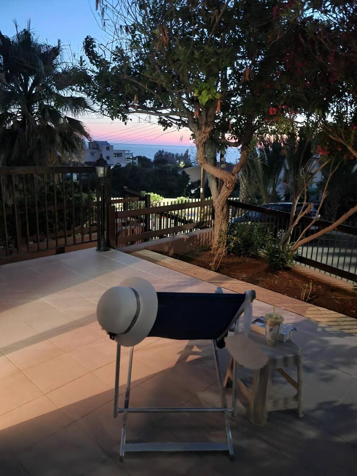 Serena Vacation Home Pomos Esterno foto