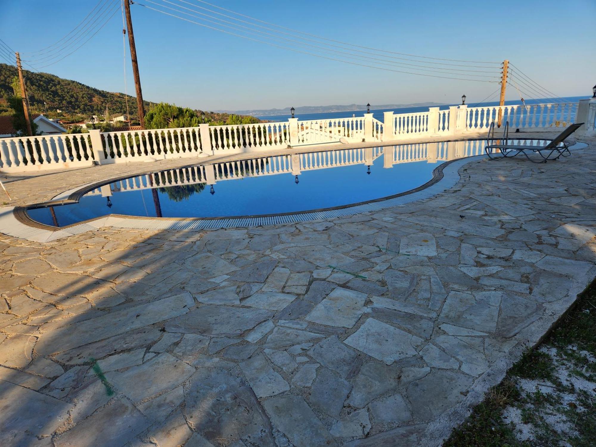 Serena Vacation Home Pomos Esterno foto