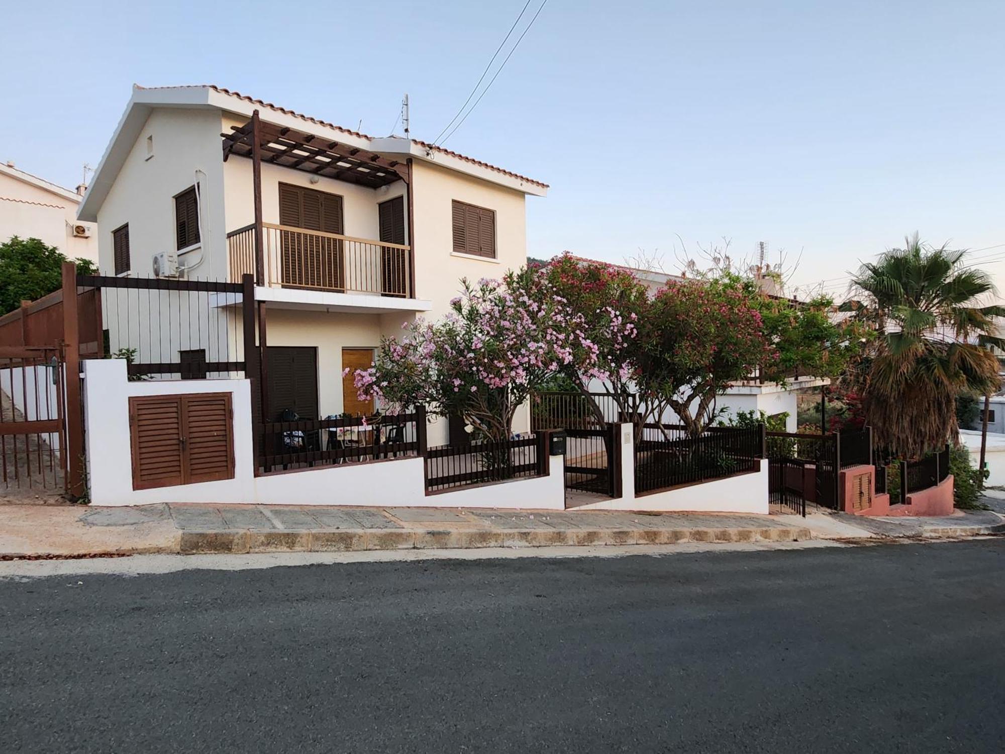 Serena Vacation Home Pomos Esterno foto